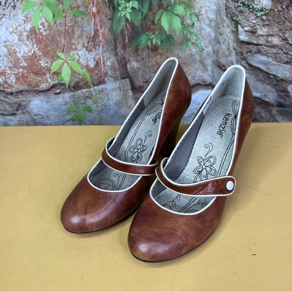 KENSIE Burnished Brown Leather Mary Janes, 7.5 - Picture 3 of 12